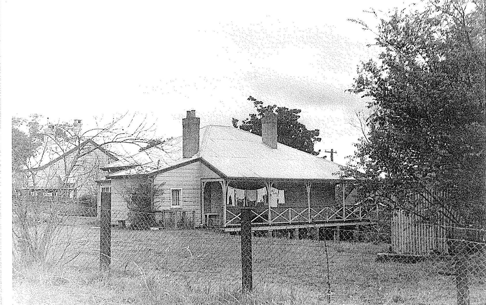 stationmasters cottage small