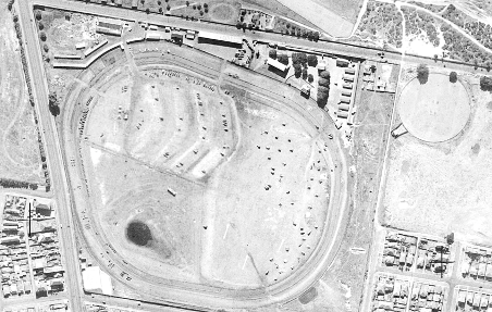Kensington Racecourse 1943